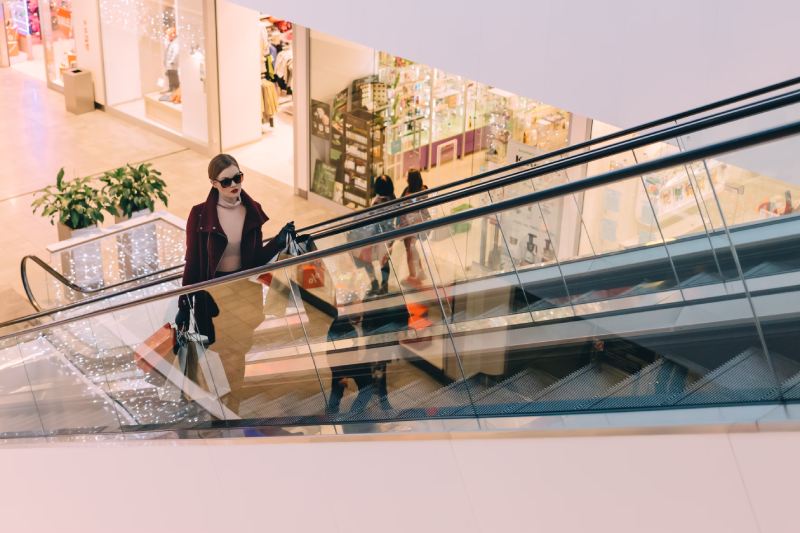 Comprendre le comportement des clients dans les magasins de détail grâce à SensMax TAC-B 3D-W